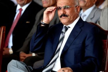 afp : Yemeni President Ali Abdullah Saleh attends the inauguration ceremony of the newly built liquefied natural gas (LNG) plant in Balhaf on the Gulf of Aden on November 7,