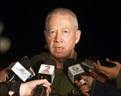 afp : (FILES)--Israeli Officer General Yoav Galant, chief of the south command, holds a press conference near the border with the Gaza Strip on March 26, 2010. Israeli defense minister Ehud Barak on August 22, 2010, named his candidate for chief-of-