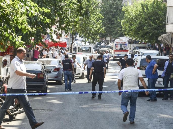 DIYARBAKIR, TURKEY - JULY 23: Turkish security forces take measures after armed attack to police, leaving one police killed and other wounded in Diyarbakir's Sehitlik district, Turkey, on July 23, 2015.