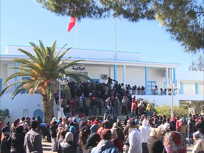 اتساع رقعة الاحتجاجات الشعبية في تونس