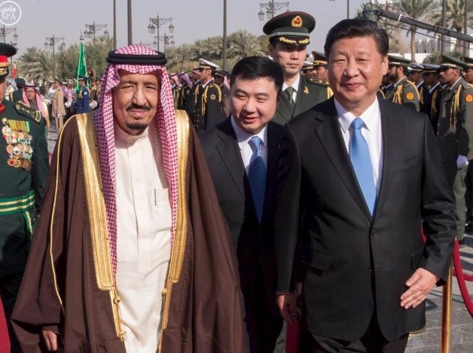 Saudi King Salman (L) walks with Chinese President Xi Jinping during a welcoming ceremony in Riyadh January 19, 2016. REUTERS/Saudi Press Agency/Handout via Reuters ATTENTION EDITORS - THIS IMAGE WAS PROVIDED BY A THIRD PARTY. REUTERS IS UNABLE TO INDEPENDENTLY VERIFY THE AUTHENTICITY, CONTENT, LOCATION OR DATE OF THIS IMAGE. IT IS DISTRIBUTED EXACTLY AS RECEIVED BY REUTERS, AS A SERVICE TO CLIENTS. FOR EDITORIAL USE ONLY. NOT FOR SALE FOR MARKETING OR ADVERTISING CAMPAIGNS. NO RESALES. NO ARCHIVE.