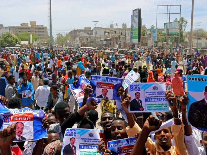 Civilians celebrate the election of President Mohamed Abdullahi Mohamed in the streets of Somalia's capital Mogadishu, February 9, 2017. REUTERS/Feisal Omar