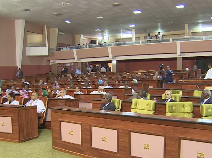 دستور موريتانيا.. تعديلات تثير الجدل بين الأغلبية والمعارضة
