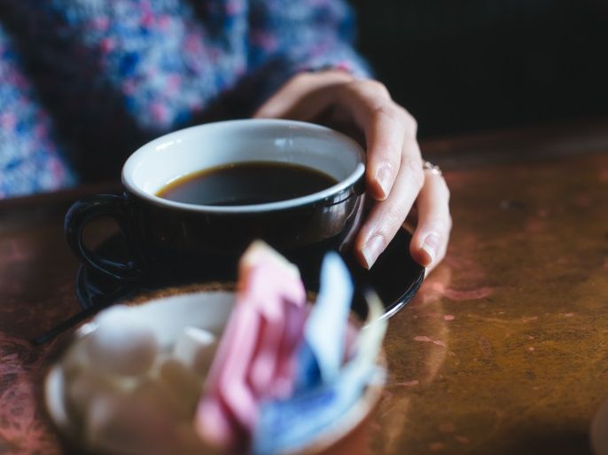 blogs - امرأة تشرب القهوة