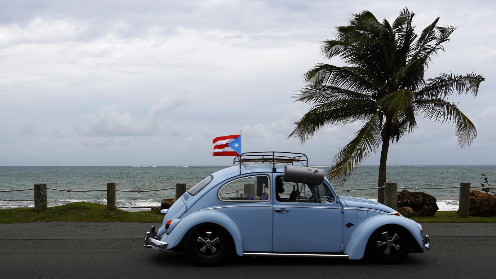 تبرز استراتيجية التسويق السياحي لبورتوريكو التي يستهلها الفيديو كليب نهاراً من أزقتها ودروبها المتفرعة وتصوير أناسها على أنهم أهل مرح وانفتاح