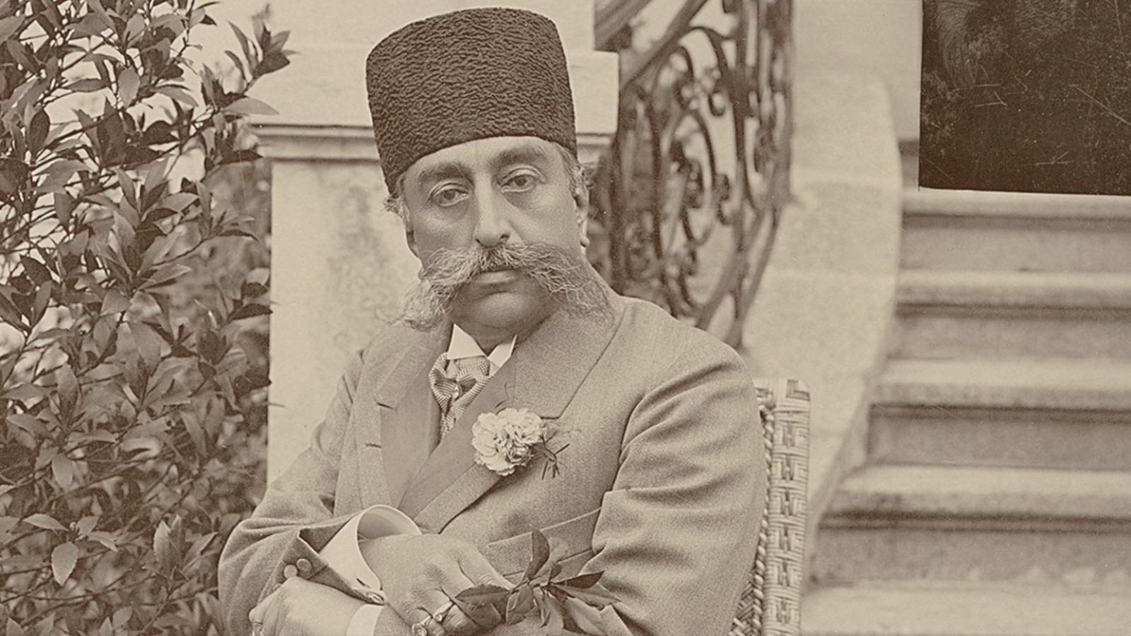 الشاه ناصر الدين قاجار (مواقع التواصل)