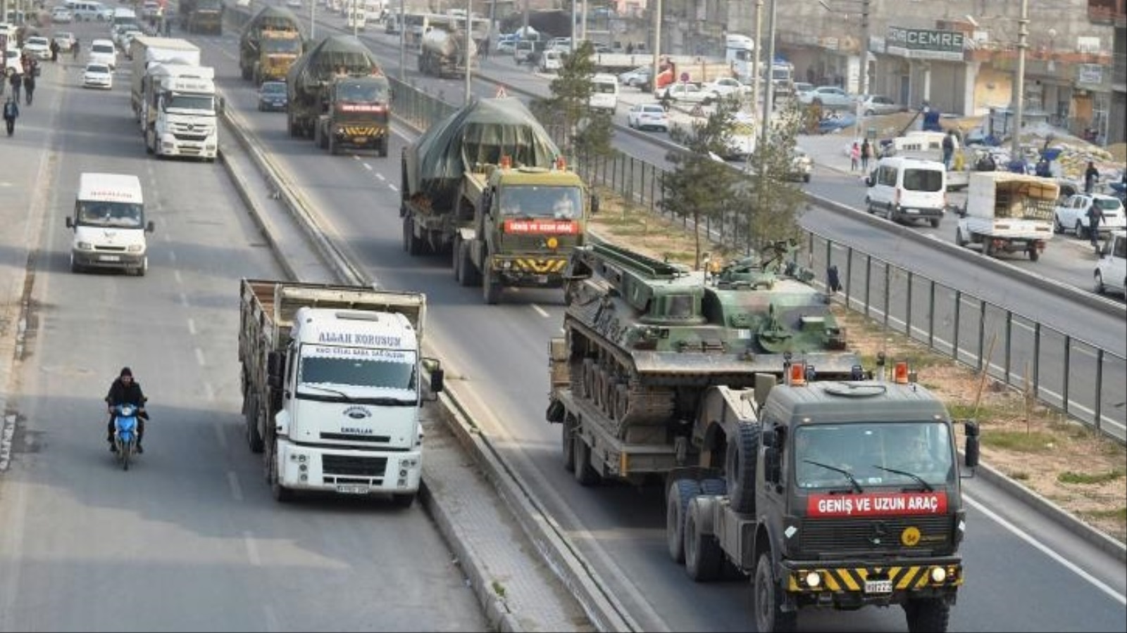 
قافلة عسكرية تركية توجهت لريف إدلب ضمن مهمة مراقبة وقف النار (الأناضول)
