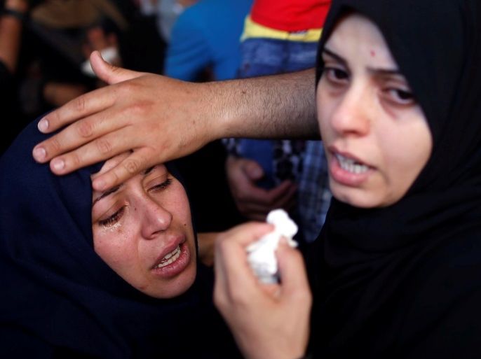 مدونات - امرأة فلسطينية تبكي