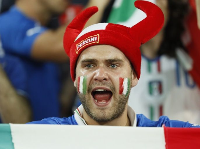 مدونات - علم إيطاليا مشجع إيطالي