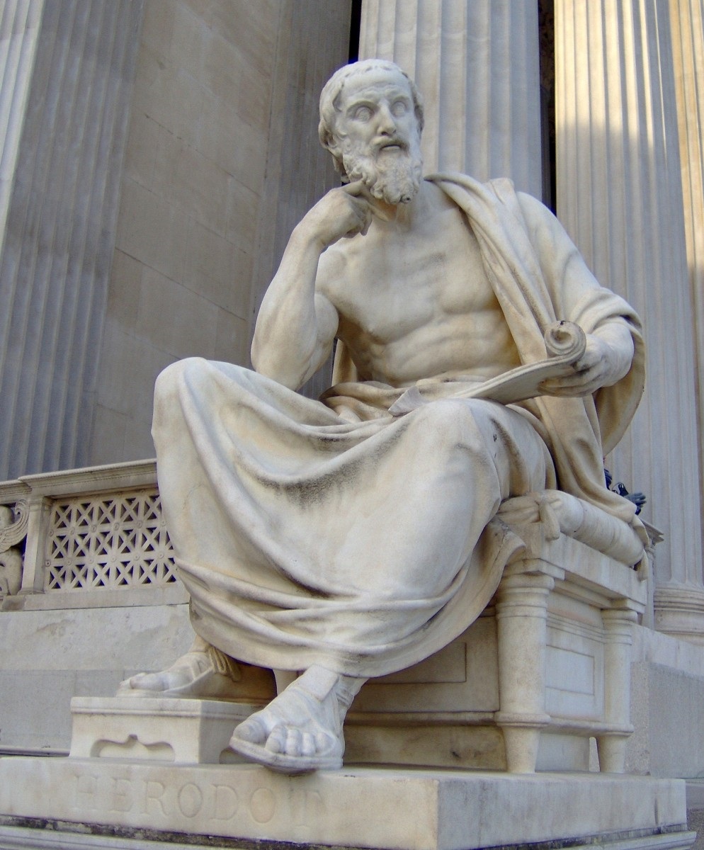 تمثال للفيلسوف اليوناني هيرودوتس (مواقع التواصل)