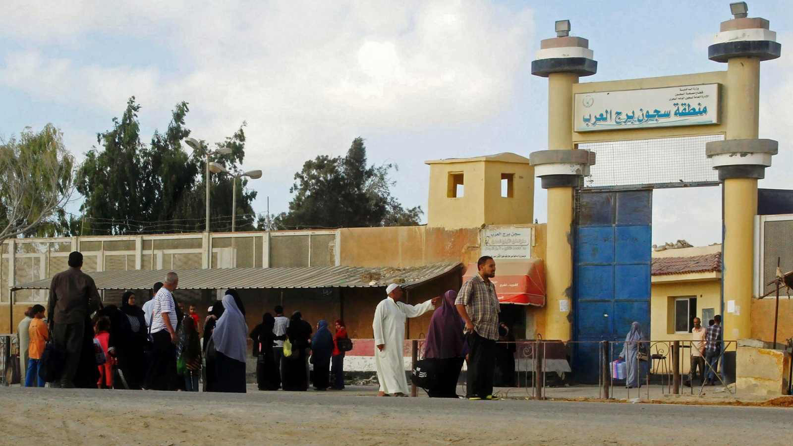 منطقة سجون برج العرب في مصر  (الجزيرة)