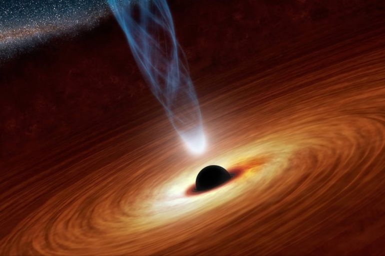 الثقوب السوداء التي نعرفها تتراوح ما بين 5 إلى 15 ضعف كتلة الشمس (ناسا)