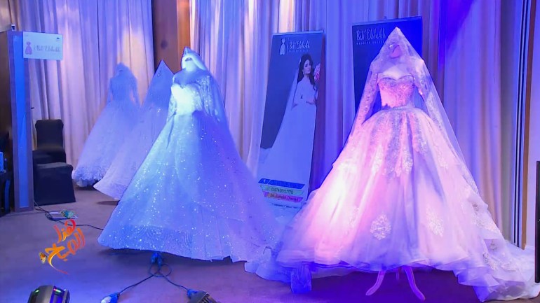 معرض "هب السعد" للأعراس.. إليك نصائح مهمة لاختيار فستان زفافك