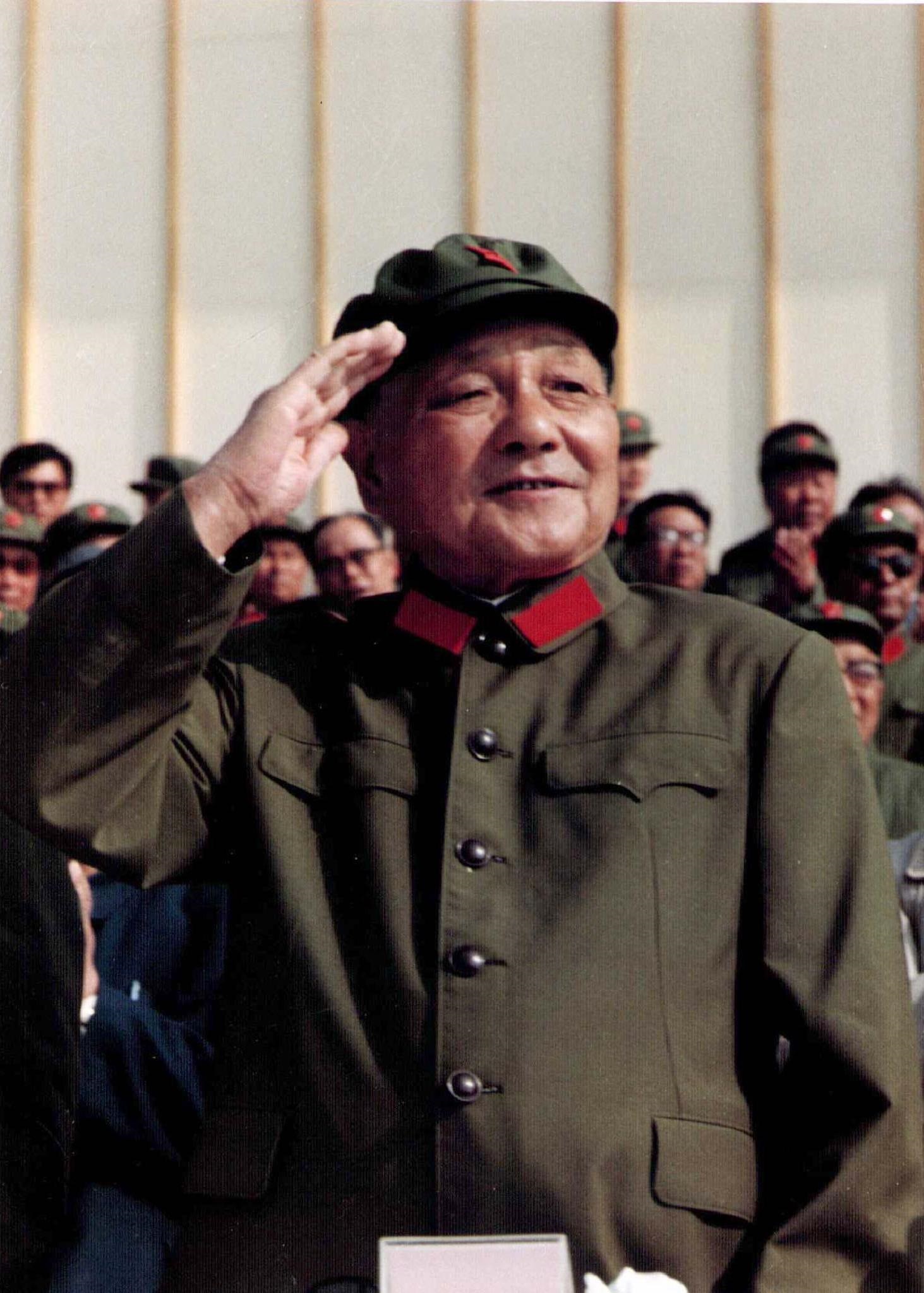 الزعيم الصيني الراحل دينغ شياو بينغ (رويترز)