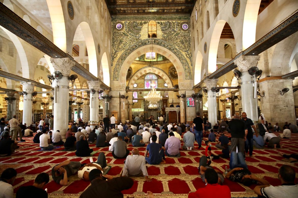 First Friday prayer in Masjid Al-Aqsa after closure due to COVID-19