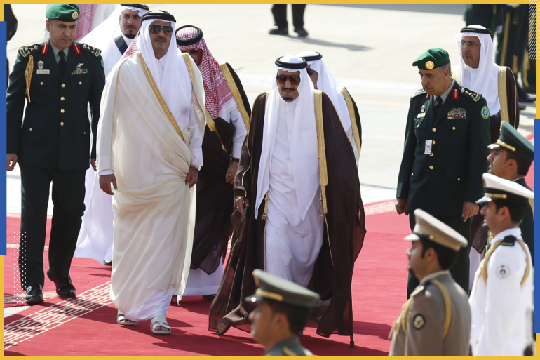 Saudi King Salman bin Abdulaziz (C) walks with the Emir of Qatar Tamim bin Hamad al-Thani during a welcoming ceremony upon Hamad al-Thani's arrival to attend the Summit of South American-Arab Countries, in Riyadh November 10, 2015. REUTERS/Faisal Al Nasser