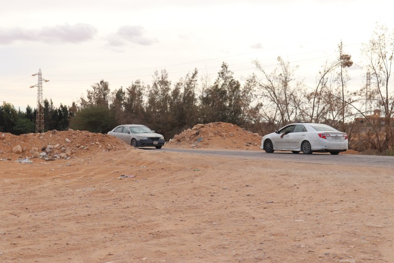 افتتاح طريق الجفرة أبوقرين الذي يربط بين الشرق والغرب والجنوب في ليبيا