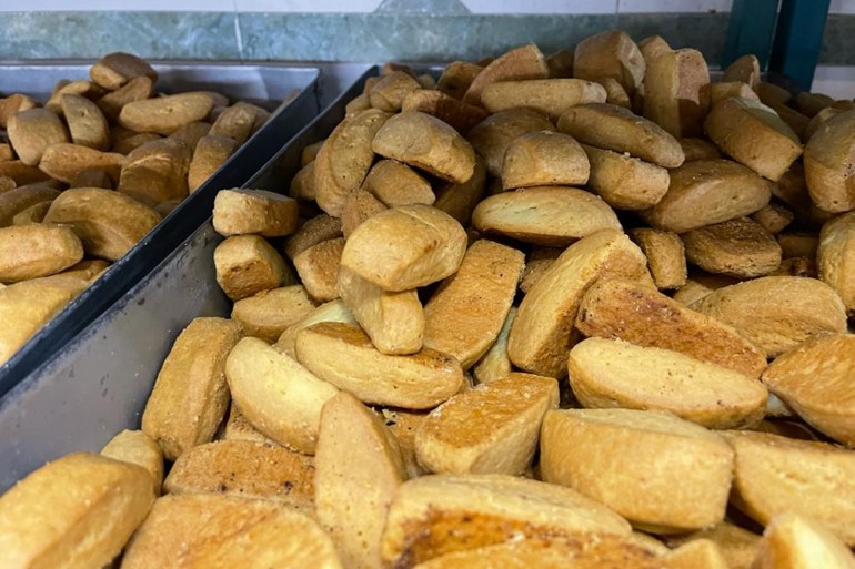 أسعار الخبز الحر في مصر تقفز 50% بسبب ارتفاع سعر القمح (الجزيرة نت)