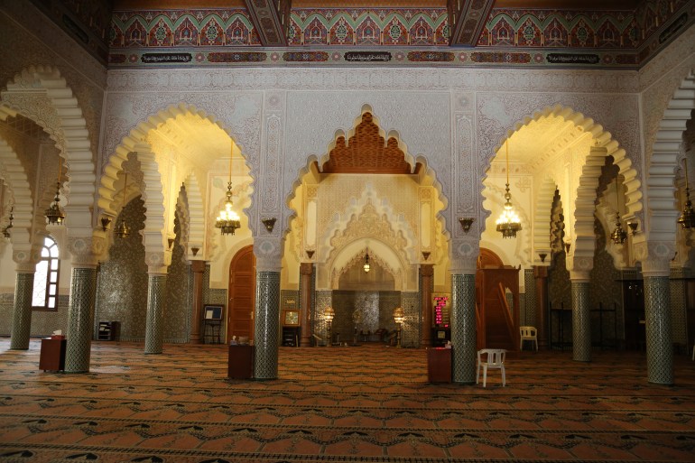 مسجد الفرقان من الداخل في مدينة جادو صورة خاصة الجزيرة ليبيا