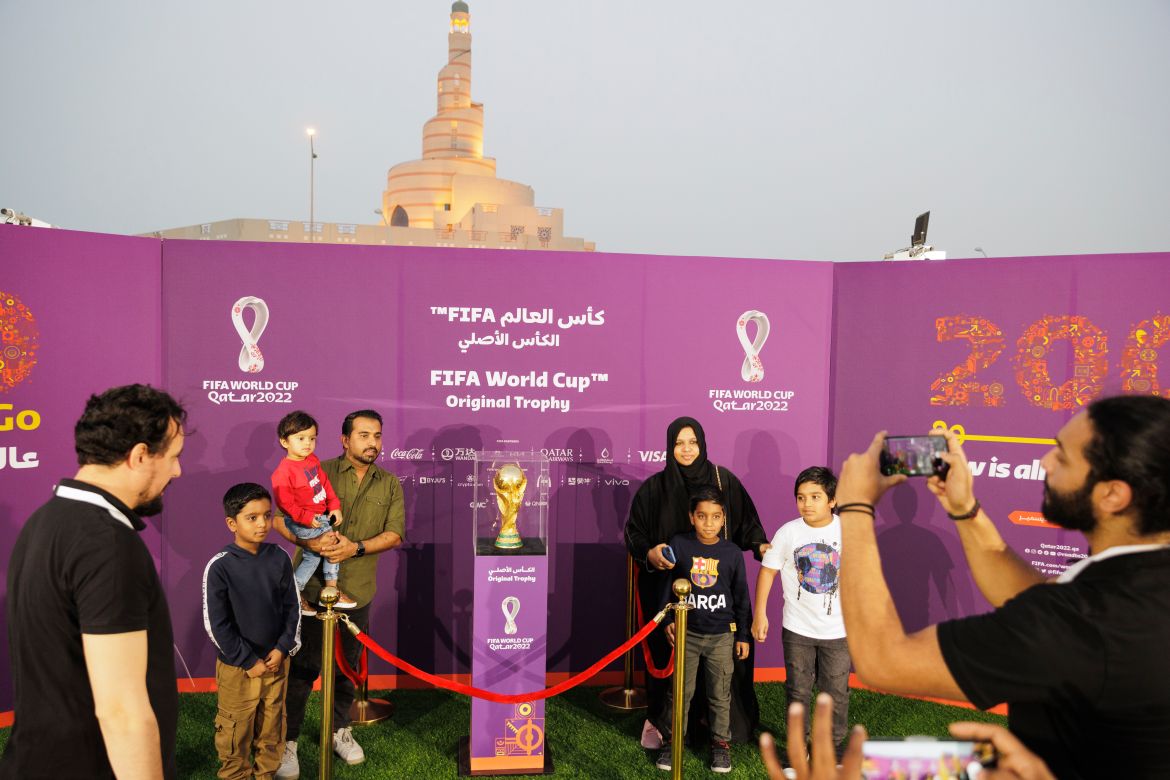 سوق واقف أحد أبرز معالم الدوحة التي استضافت جولة كأس العالم - الجزيرة نت