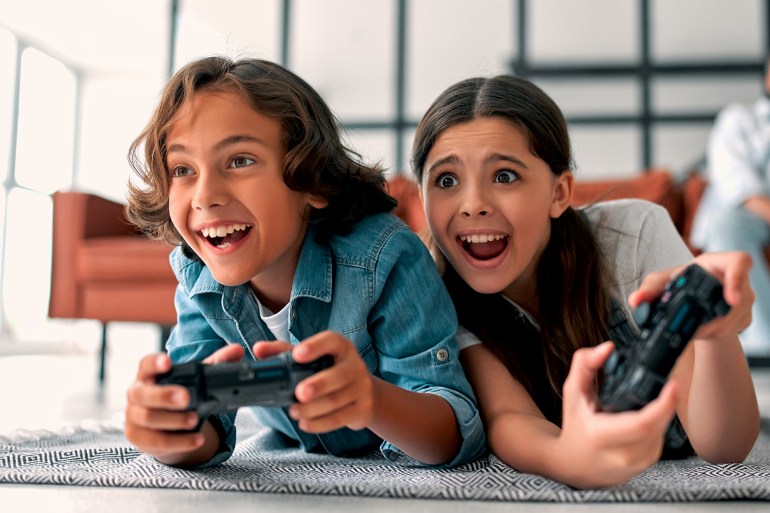 بحث جديد يحمل مفاجأة.. تأثير إيجابي لألعاب الفيديو على أدمغة الأطفال والمراهقين