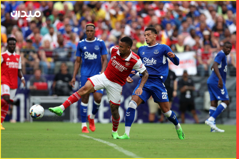 BALTIMORE, MARYLAND - JULY 16: Gabriel Jesus #9 of Arsenal and Ben Godfrey #22 of Everton go after the ball in the first half during a preseason friendly at M&T Bank Stadium on July 16, 2022 in Baltimore, Maryland. Rob Carr/Getty Images/AFP== FOR NEWSPAPERS, INTERNET, TELCOS & TELEVISION USE ONLY ==