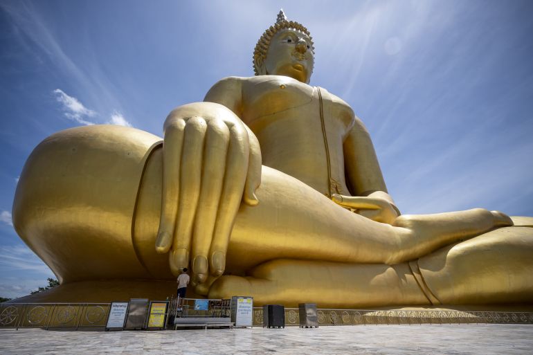 The tallest Buddha statue in Thailand: Wat Muang