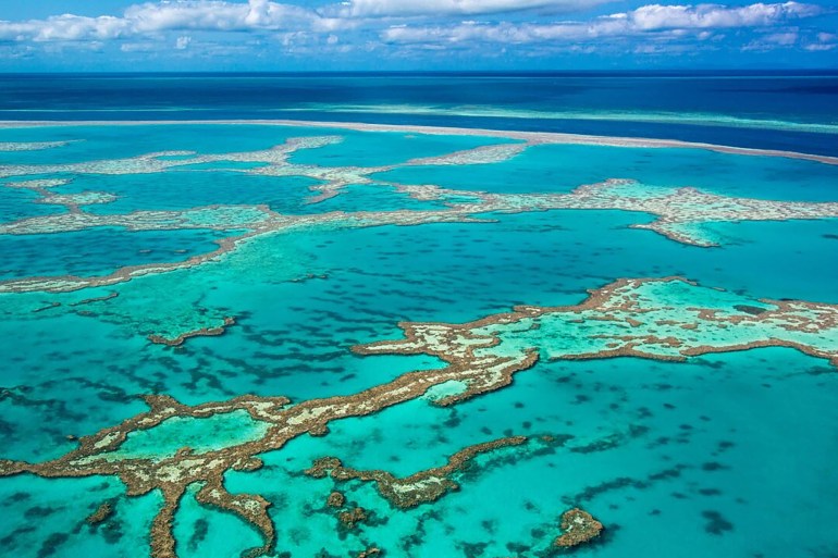 المتغيرات المناخية سوف تؤثر على بنود الجزر والشعاب المرجانية في القانون الدولي البحري (غيتي ايميجز)