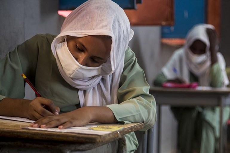 ثلث أطفال السودان خارج المدارس