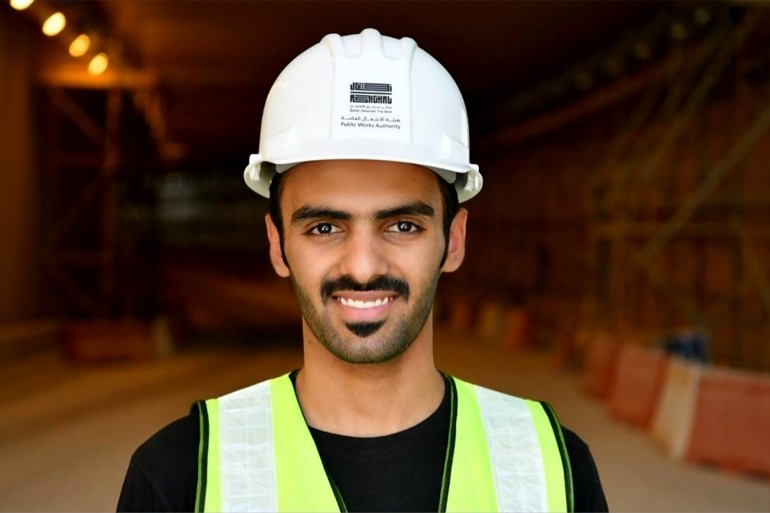 المهندس حسن الغانم رئيس قسم الطرق الخارجية السريعة بهيئة الأشغال العامة (الجزيرة)