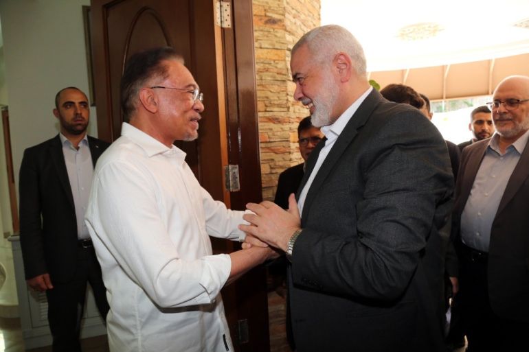 هنية يهنئ السيد أنور إبراهيم بانتخابه رئيسًا لوزراء ماليزيا- الصورة من موقع حركة المقاومة الاسلامية - حماس
