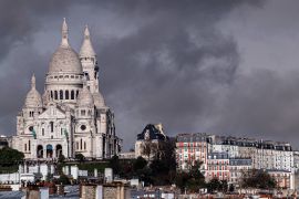 This picture taken on November 22, 2022 shows the Sacre-Coeur Basilica (Sacred Heart) at the summit of the butte Montmartre in Paris. (Photo by JOEL SAGET / AFP)