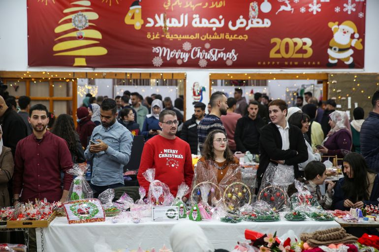 الجزيرة-نت--غزة--بازار-عيد-الميلاد
