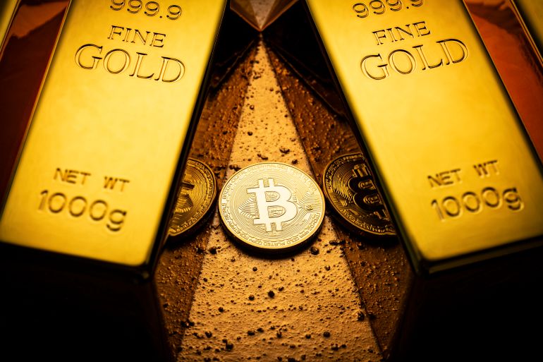 يشتري المستثمرون الذهب باعتباره "ملاذا آمنا" وحتى عندما يكون الاقتصاد منتعشا يشترون مزيدا من المجوهرات