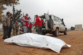 عملية سابقة لتبادل جثث وأسرى بين قوات النظام السوري والمعارضة (الفرنسية)