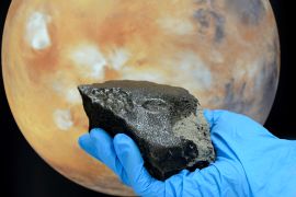 النيزك المريخي الذي سقط في المغرب عام 2011 Tissint Mars meteorite CREDIT Kurt Kracher, Natural History Museum Vienna.
