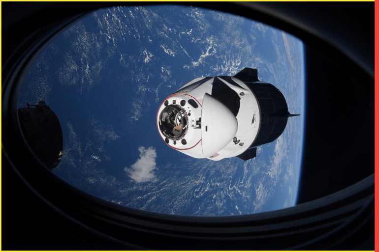 The SpaceX Crew Dragon capsule Endeavor, carrying four astronauts, approaches the International Space Station orbiting the Earth April 24, 2021. Picture taken April 24, 2021. Mike Hopkins/NASA/Handout via REUTERS. THIS IMAGE HAS BEEN SUPPLIED BY A THIRD PARTY.