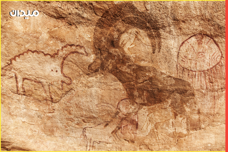 نقش حجري للحيوانات التي عاشت في طاسيلي قديما