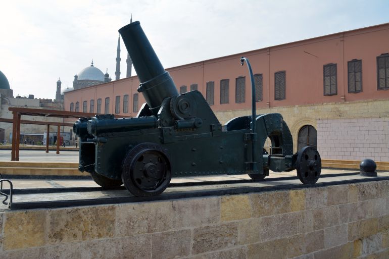 Cairo, Egypt, January 7 2023: old Coastal gun mounted on iron rails, English made and used in first world war ...
