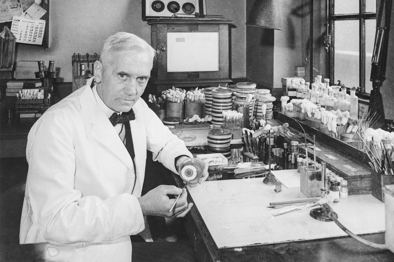 Dr. Alexander Fleming discovered penicillin.