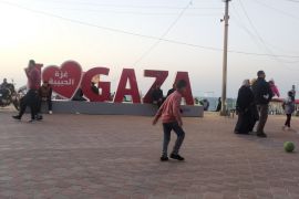 كورنيش بحر غزة يزداد نشاطاً وإقبالاً خلال شهر رمضان-رائد موسى-الجزيرة نت