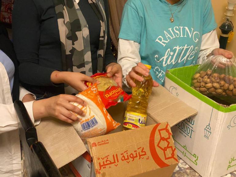 الاشتراك في تجهيز كارتونة رمضان للفقراء متعة.