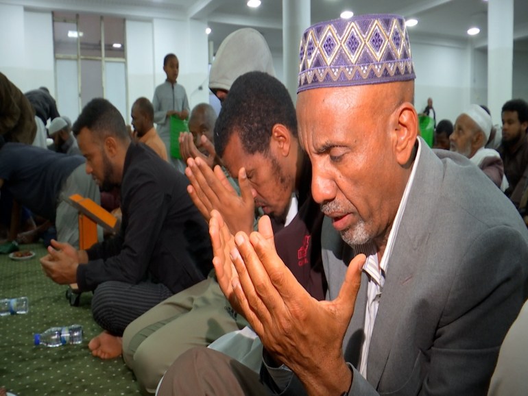 قبيل رفع الآذان-رمضان في اثيوبيا