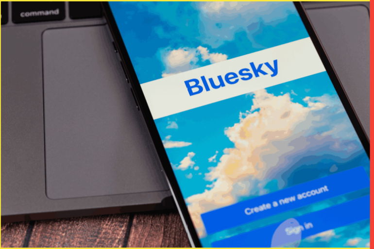 أطلق جاك دارسي، أحد مؤسسي تويتر والرئيس التنفيذي السابق له، بدوره، منصة لا مركزية تُدعى "بلوسكاي" (Blue sky) حلا لأزمة حرية التعبير عن الرأي