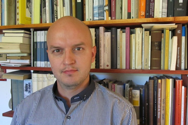 البروفيسور شتيبان زبتوفسكي استاذ الدراسات الجرمانية بجامعة كارل الشهيرة في براغ