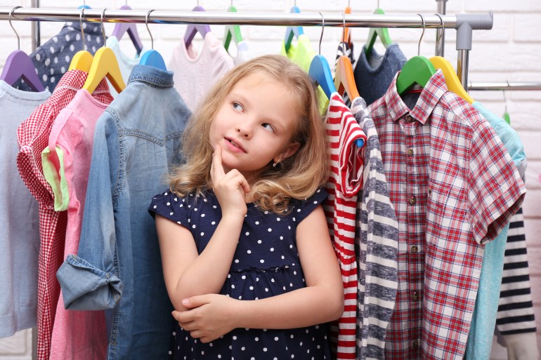 اختيار ملابس الاطفال