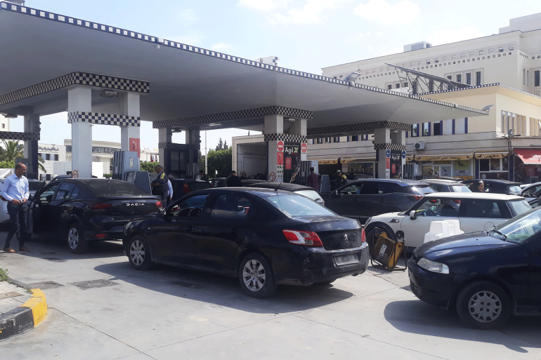 جانب من طوابير السيارات بسبب أزمة الوقود/العاصمة تونس/مايو/آيار 2023 (صورة خاصة)