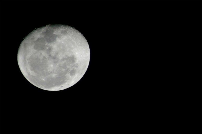 القمر كان له دور أساسي في تحديد عدد ساعات اليوم على كوكب الأرض (فري إيمدج)