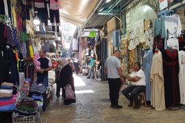 صورة من سوق خان الزيت أحد الأسواق الرئيسية في البلدة القديمة(الجزيرة نت)