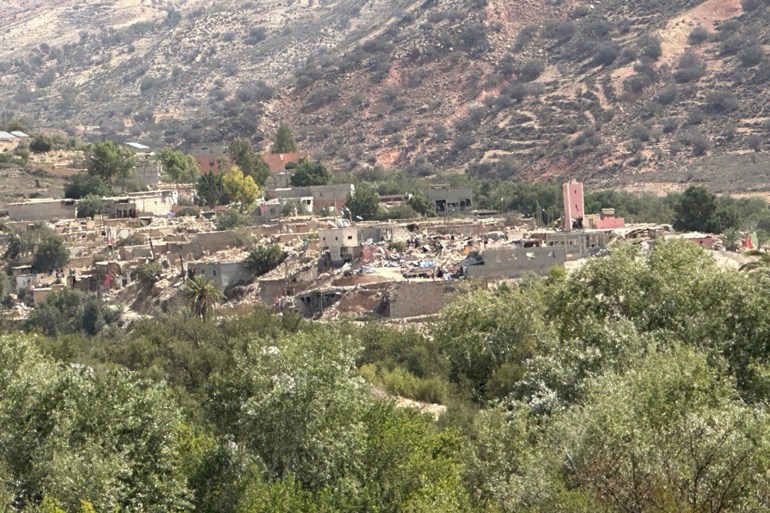 منظر عام لقرية تاجكالت التي دمرها الزلزال